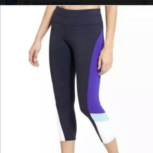 Athleta Pants - Athleta Colorblock Sonar Capri Leggings small s